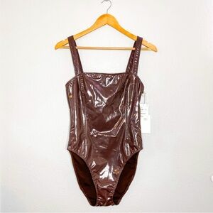 NEW Good American VINYL CORSET BODY
DARK COCOA, Size 2 Medium